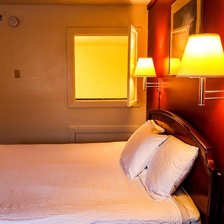 Snowy Owl Inn Уотервилл Вэлли Экстерьер фото