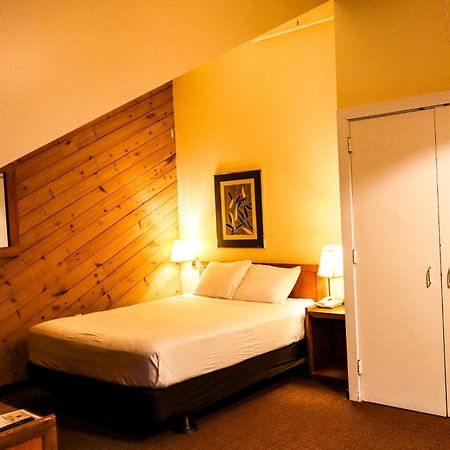 Snowy Owl Inn Уотервилл Вэлли Экстерьер фото