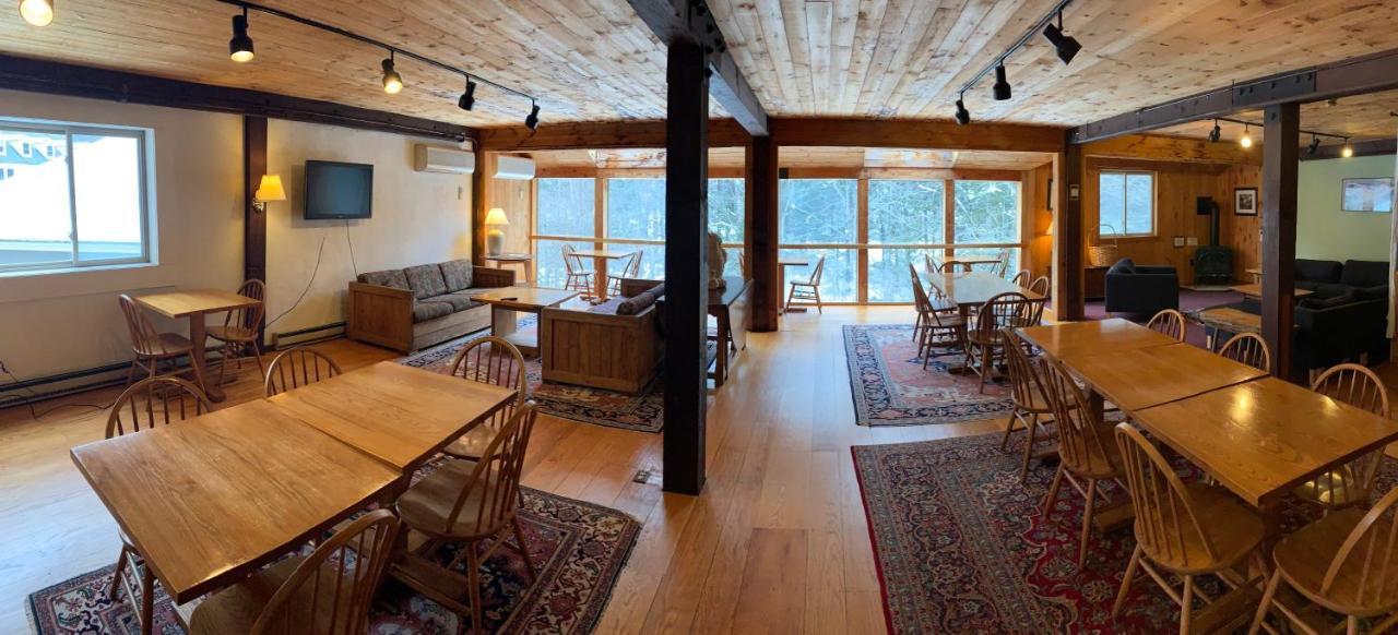 Snowy Owl Inn Уотервилл Вэлли Экстерьер фото