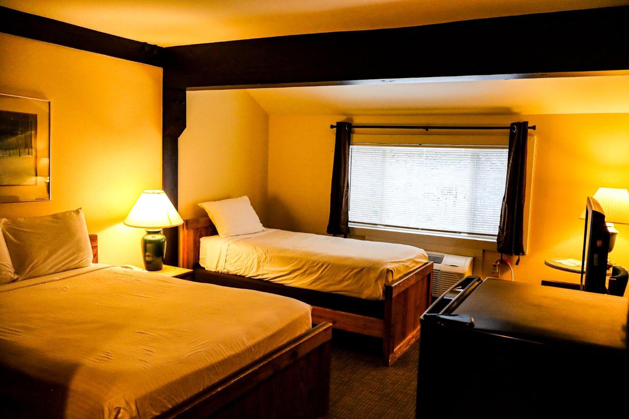 Snowy Owl Inn Уотервилл Вэлли Экстерьер фото