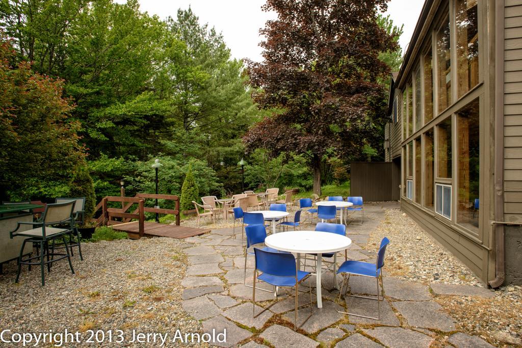 Snowy Owl Inn Уотервилл Вэлли Экстерьер фото