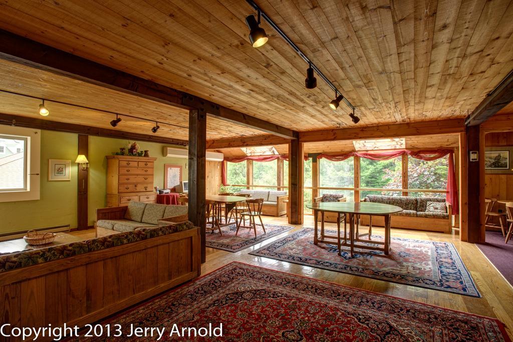 Snowy Owl Inn Уотервилл Вэлли Экстерьер фото